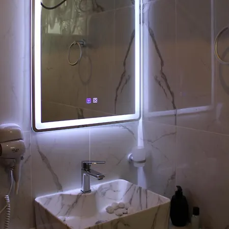 Nestly Gæstehus Tirana