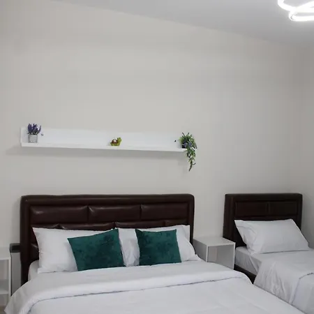 Nestly Affittacamere 3*