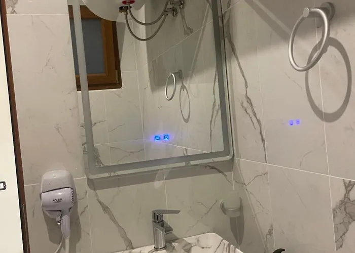 Nestly Affittacamere 3*