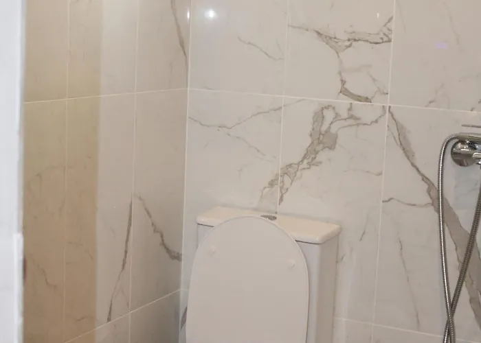 Nestly Affittacamere 3*